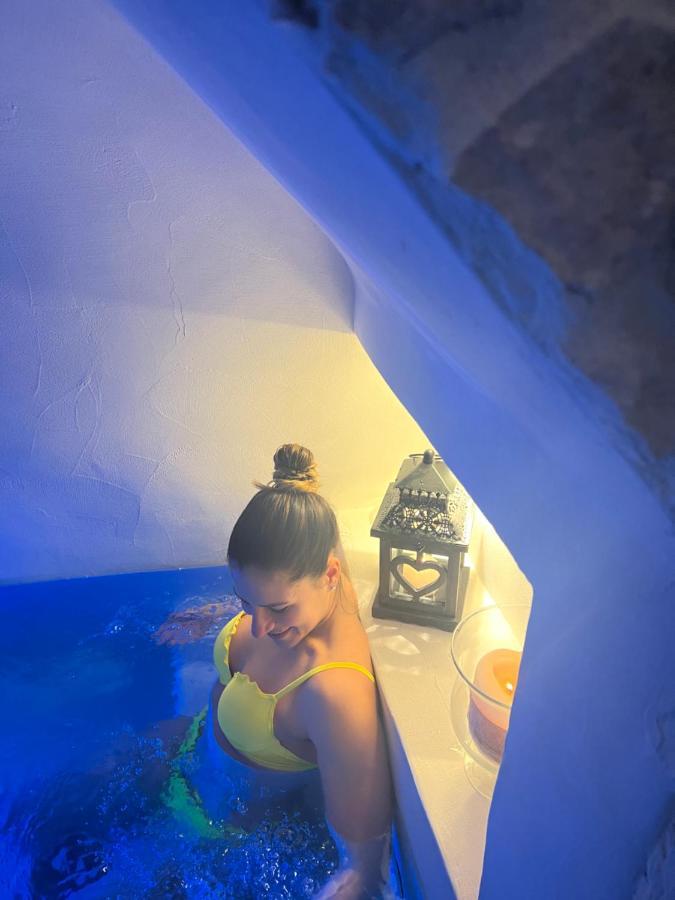 אוסטוני Euphoria Luxury Room מראה חיצוני תמונה